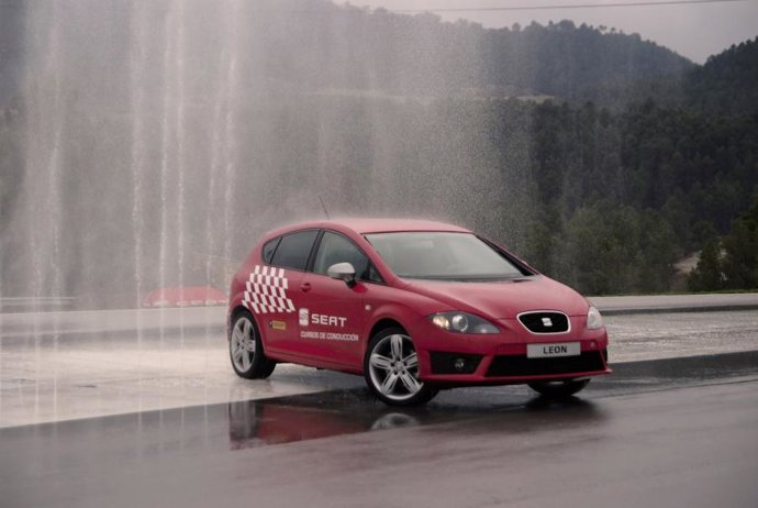 Seat Imparte Cursos De Conducción