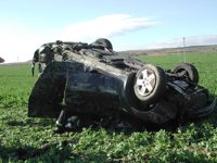 Cuatro heridos leves en el vuelco de un turismo en la AP-68, en Cortes