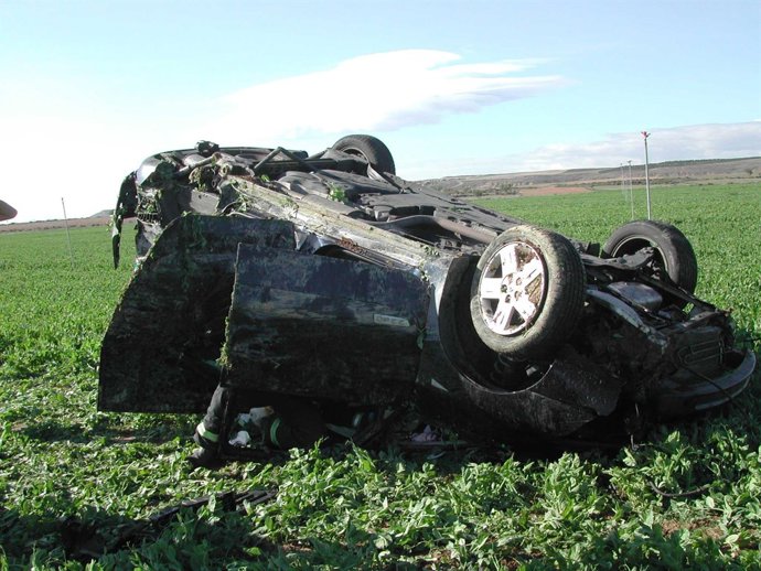 Accidente Con Cuatro Heridos Leves En Cortes.