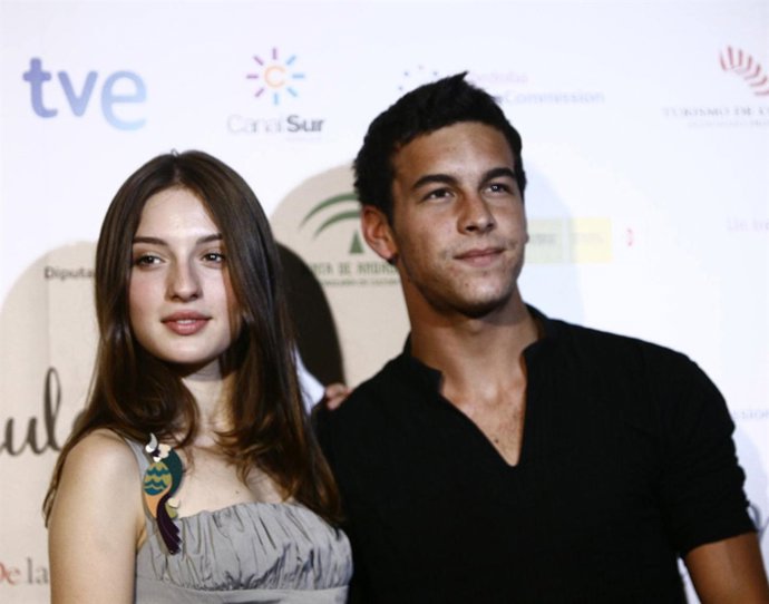 María Valverde Y Mario Casas