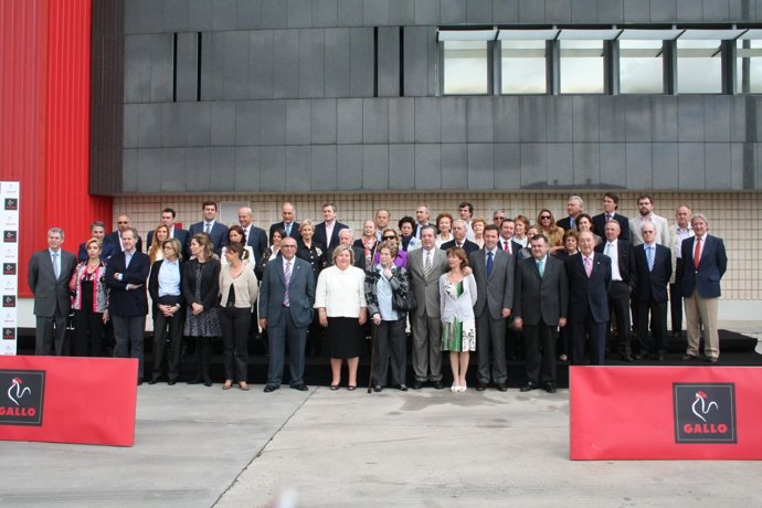 Aguilera Y Los Empresarios En La Factoría De El Carpio