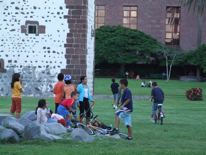 Escolares Canarios En La Gomera.