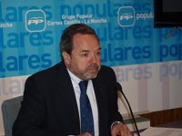 El PP insiste en que Barreda quiere modificar la Ley de Cajas "sin encomendarse ni a Dios ni al diablo"