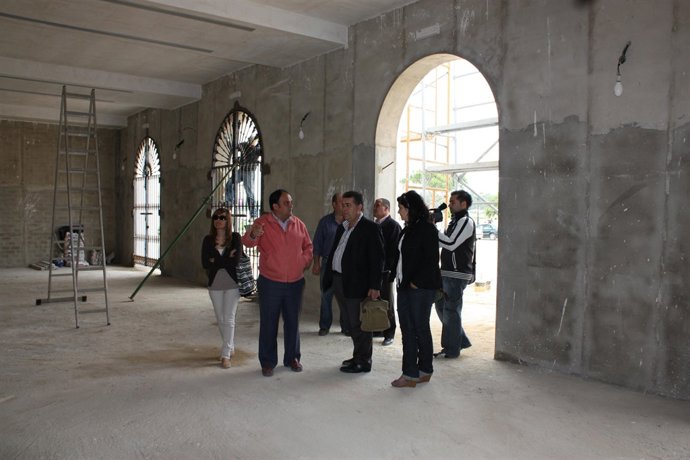 El Presidente De La Hermandad Matriz De Almonte Y El Alcalde De La Localidad Vis