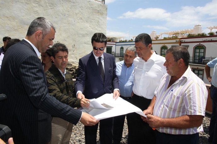 En El Centro, El Vicepresidente Del Gobierno Canario, José Manuel Soria (PP), Y 