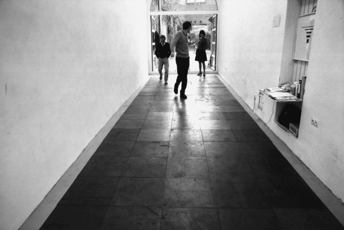 Konrad Fischer En La Inauguración De Su Galería