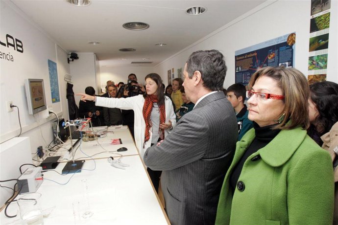 Interior De Movilab, Instalado Hoy En León