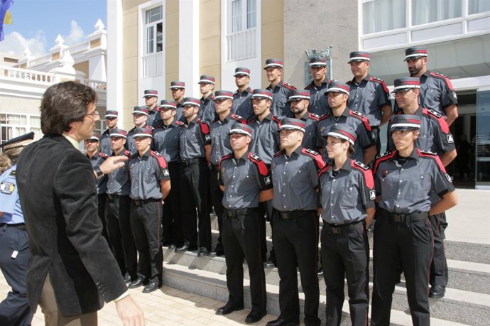 El Presidente Del Cabildo De Lanzarote, Pedro San Ginés, Recibe A La Primera Pro
