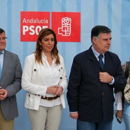 Susana Díaz Y José Antonio Viera, Durante Una Reunión Hoy En Sevilla