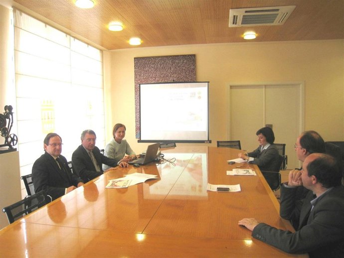 El Rector Ha Presentado En El Ayuntamiento El Campus De Excelencia Internacional