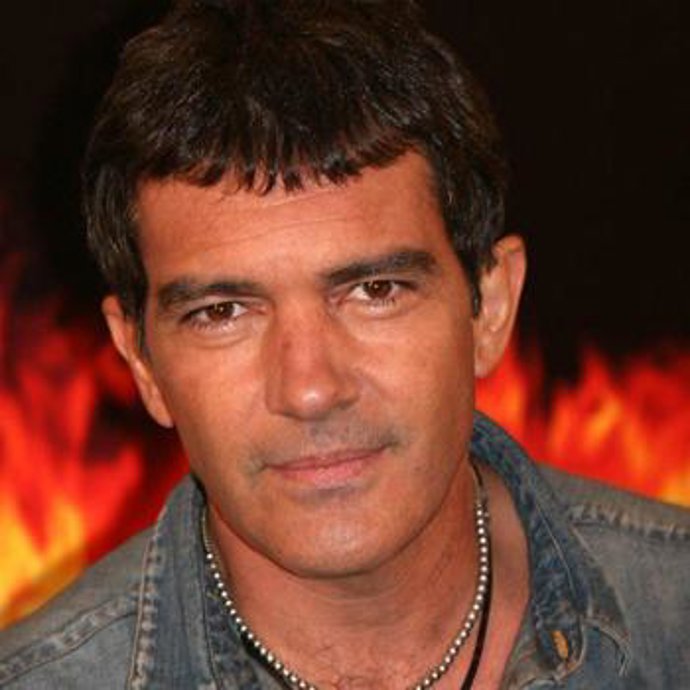 Morgan Freeman y Antonio Banderas buscan el golpe perfecto en 'The Code'