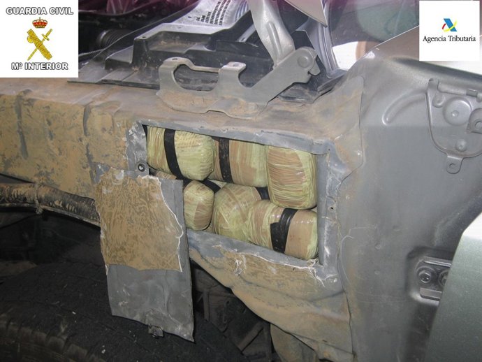 Droga Oculta En Un Vehículo