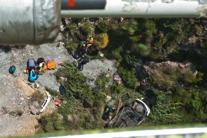 Momento Del Rescate De Uno De Los Heridos