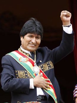 Evo Morales toma posesión del cargo