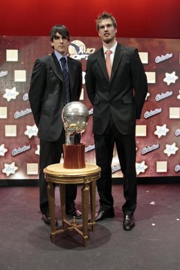 Carlos Suárez Y Tiago Splitter 