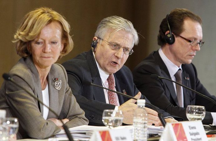 Elena Salgado y Jean Claude Trichet en la reunión del Ecofin