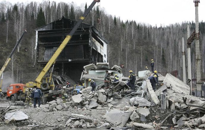 Accidente En Mina Rusa
