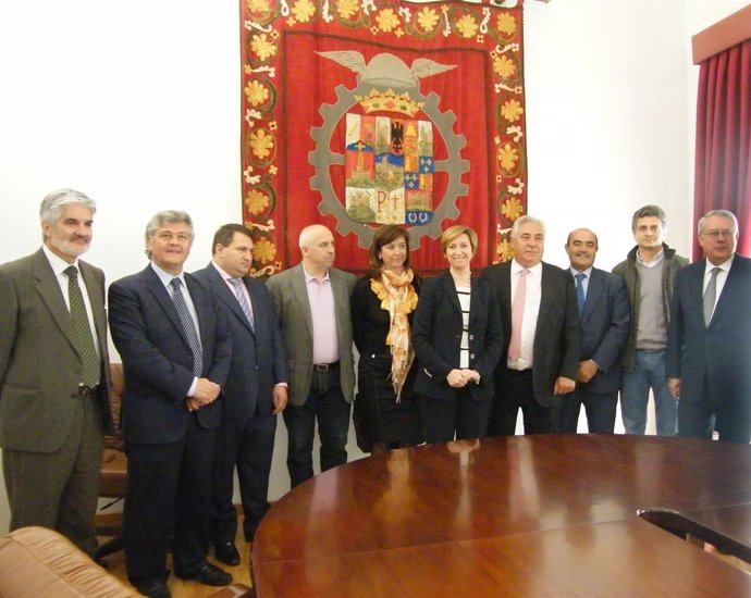 Araújo Durante La Reunión Con La Cámara De Comercio De Guadalajara