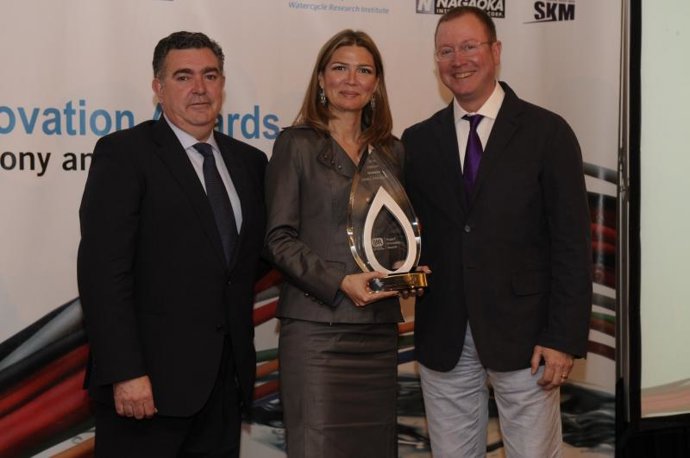 La Concejala Pilar Megía Recoge El Premio Para Aguas De Murcia