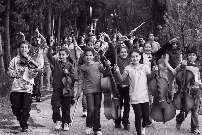 Proyecto De Educación Musical De La Fundación Barenboim-Said En Los Territorios 