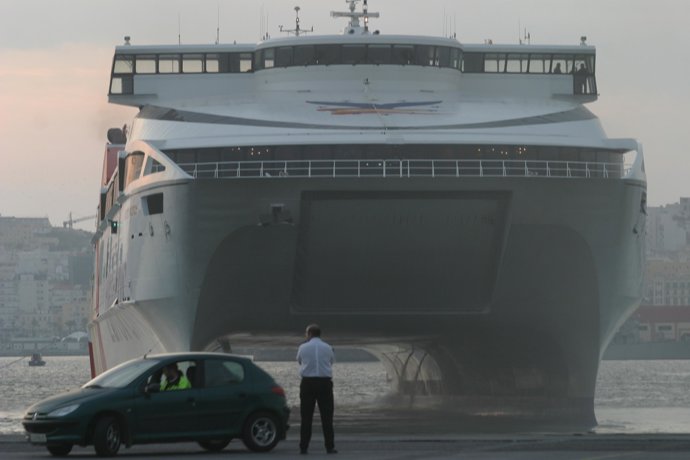 Imagen Del Euroferrys En El Que Se Trasladaban A Algeciras