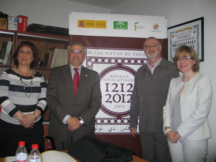 Participantes En La Primera Reunión Del Comité Organizador