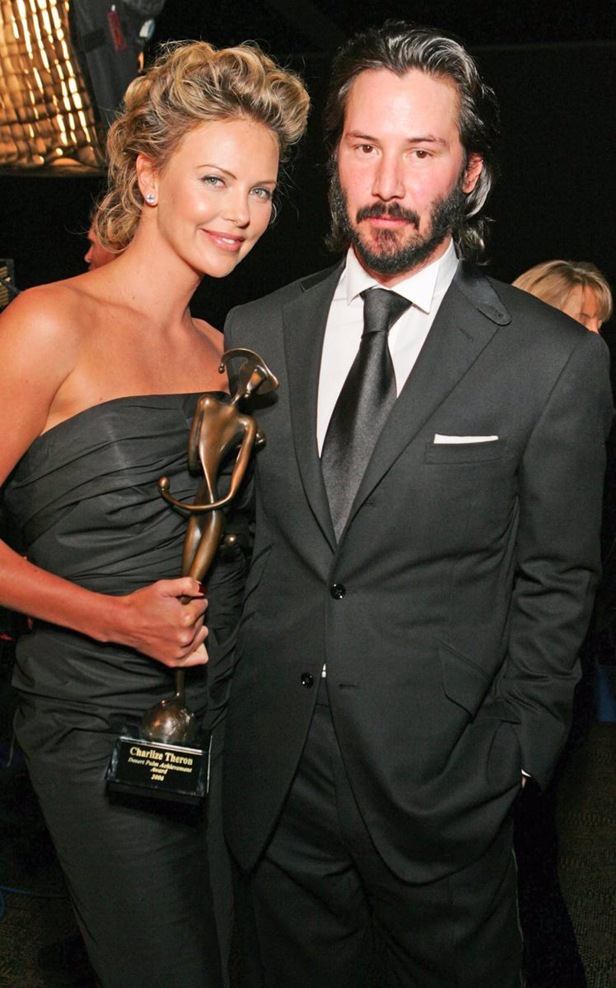 Charlize Theron y Keanu Reeves hacen una 