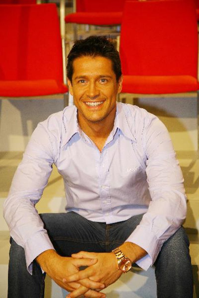 El guapo presentador Jaime Cantizano.