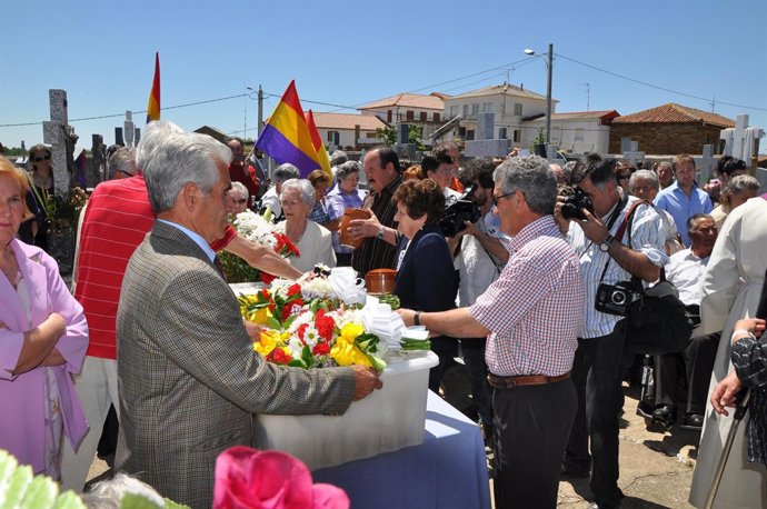 Imagen Del Acto De Homenaje.