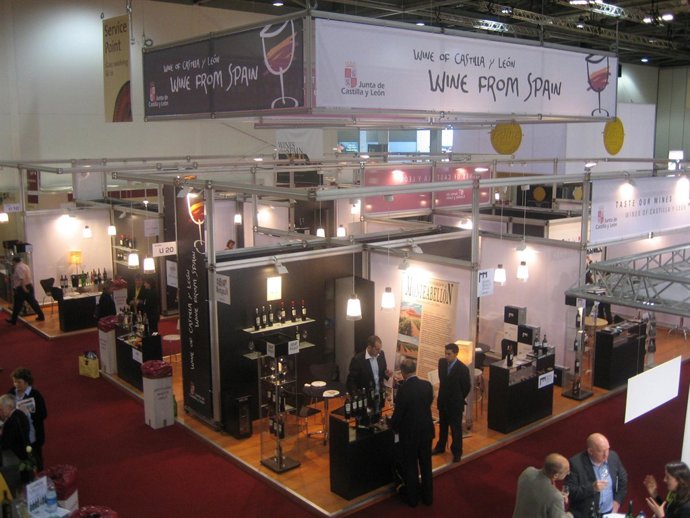 Expositor Castellanoleonés En La Feria London Wine De Londres