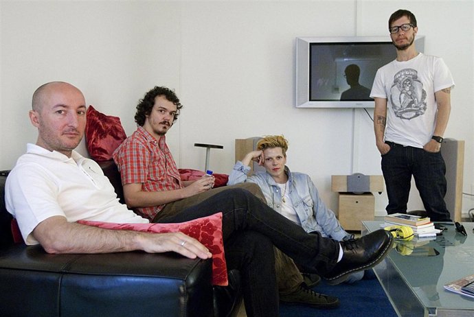 La banda The Cabriolets, Bimba Bosé, Diego Postigo, Manuel Cabezalí y Pablo Serr