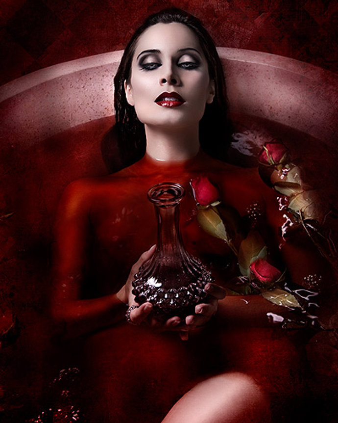 La presentadora de televisión Pilar Rubio portada del libro 'In Requiem' de la f