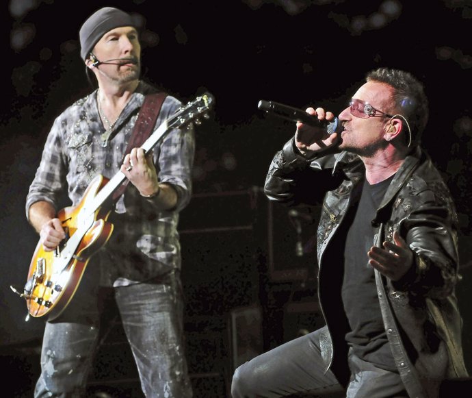 David 'The Edge' Howell Evans y Bono, de U2
