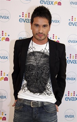 El cantante David de María