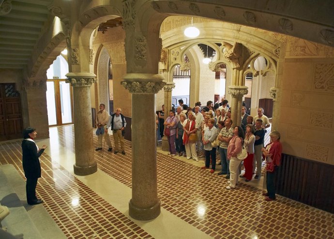 Visita Al Seminario Mayor De Comillas