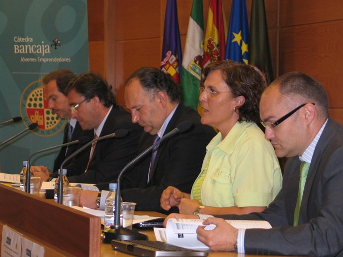  Cátedra Bancaja de Jóvenes emprendedores de la UJA celebra una jornada sobre in