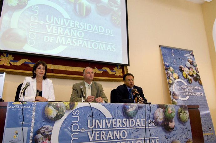 Presentación Del Programa De La XIX Universidad De Verano De Maspalomas, En Gran