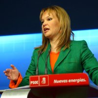 Pajín cree que los niños valencianos tienen menos oportunidades que los extremeños por la apuesta en Nuevas Tecnologías