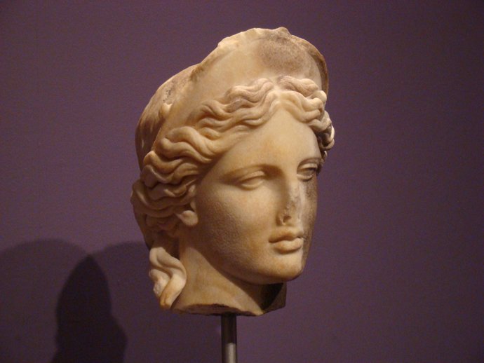 La cabeza diademada de Itálica se atribuye a la artesanía griega
