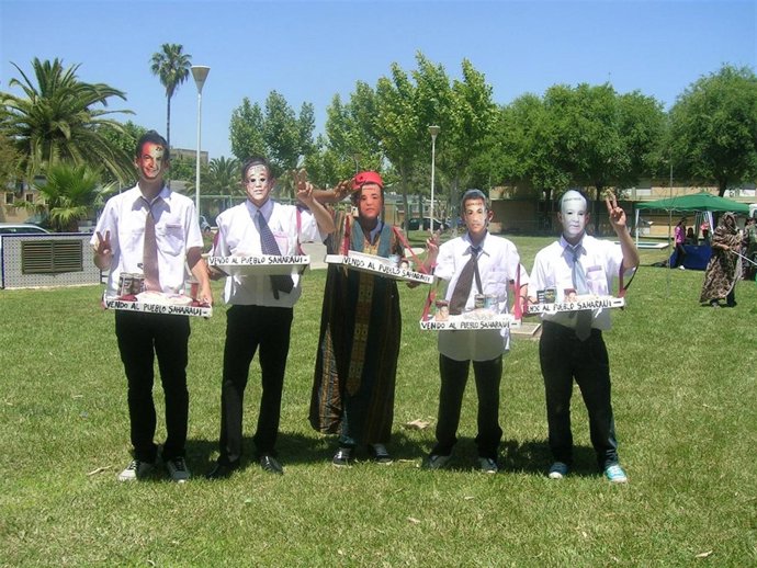 Componentes de la gira de 'Amigos del Sáhara'