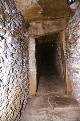 Corredor principal del dolmen de La Pastora, en Valencina.