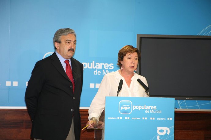 Andrés Ayala y Pilar Barreiro