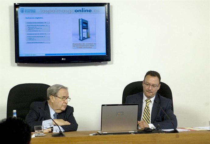 Jerónimo Saavedra y Fernando Navarro