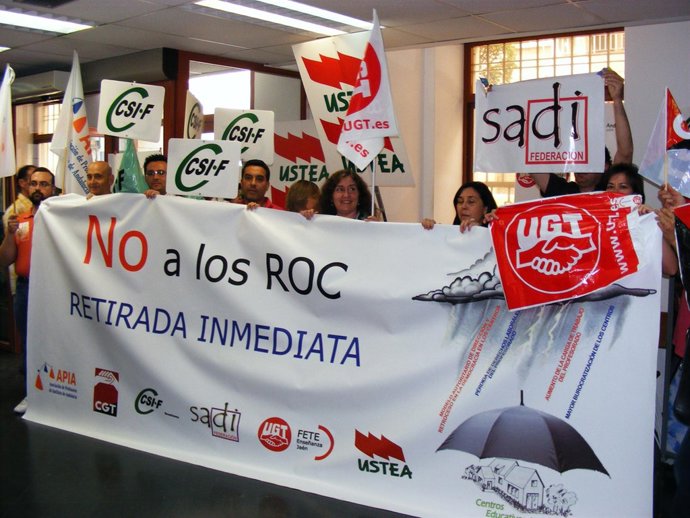 Encierro de delegados sindicales en la Delegación de Educación de Jaén