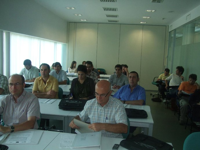 Alumnos del proyecto 'Granada Toda Solar', integrado en el programa andaluz Empl