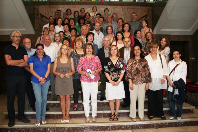 Fernández con los participantes del curso del Taller Municipal de Artes Plástica