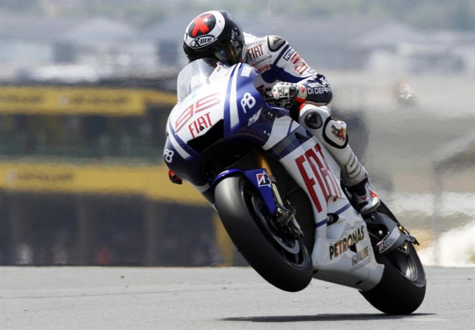 Jorge Lorenzo Celebra Su Victoria En Le Mans