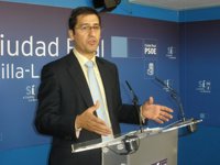 El PSOE seguirá trabajando para dar solución al aeropuerto y dejará a Cospedal "que siga formando parte del problema"