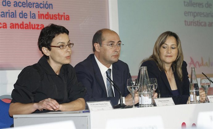 Inauguración de los talleres de turismo y herramientas tecnológicas con Maribel 