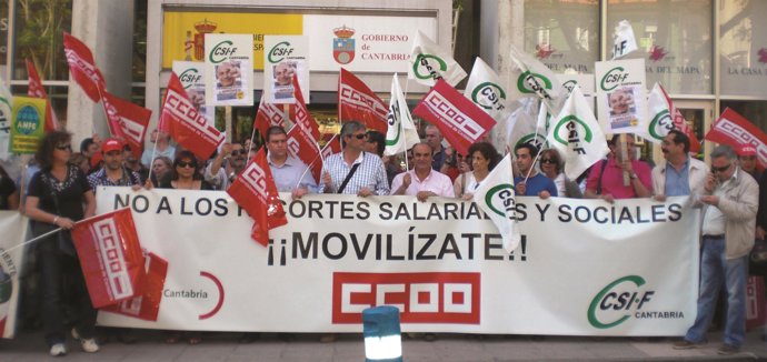 Concentración frente a Ministerios